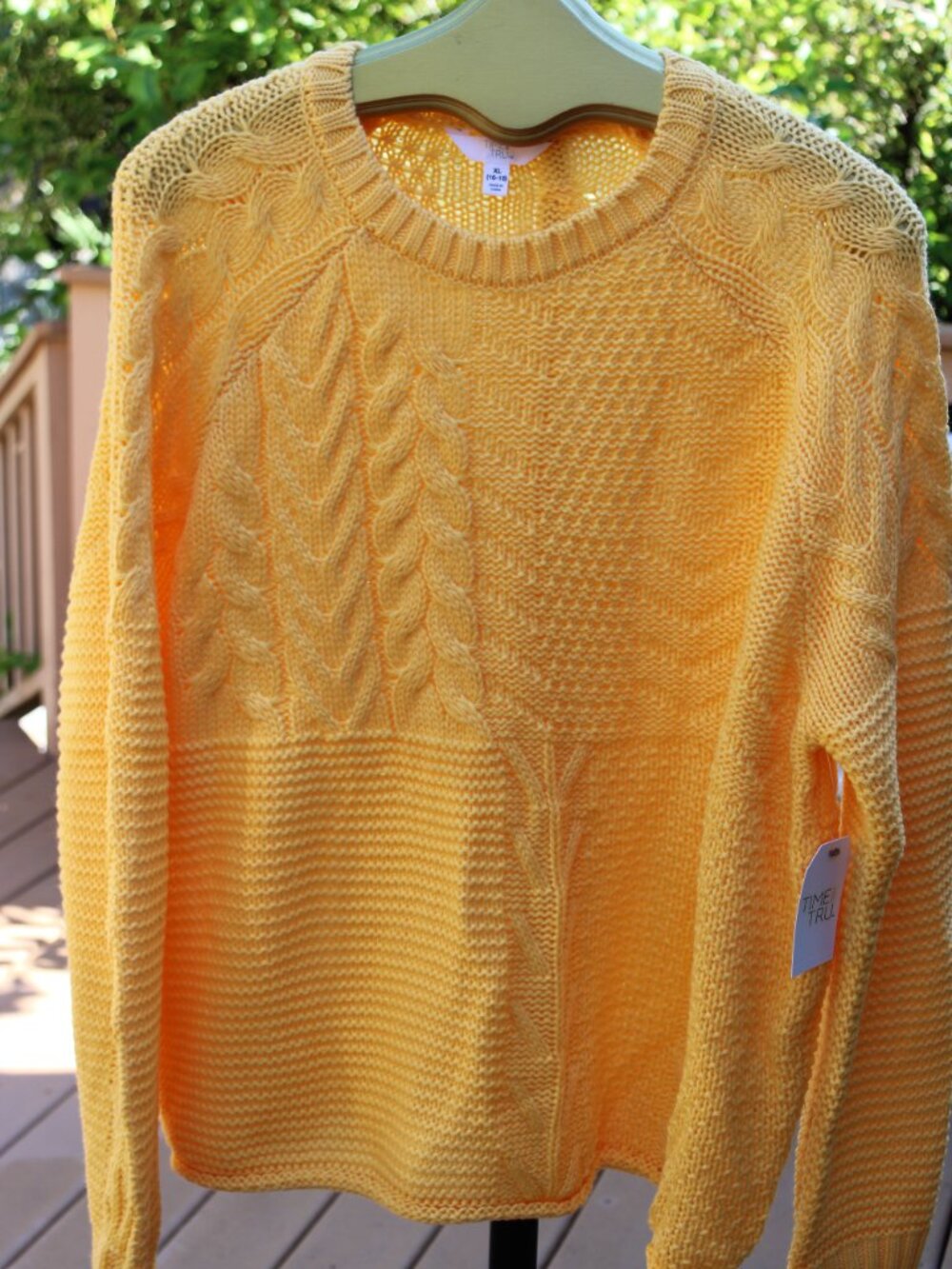 Time Tru NWT Women Sweater S M Pullover Yellow Casual Winter Crew Neck